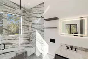 2089 Arlington St, Sarasota, FL 34239 - Photo 23