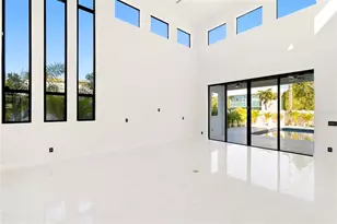 2089 Arlington St, Sarasota, FL 34239 - Photo 9
