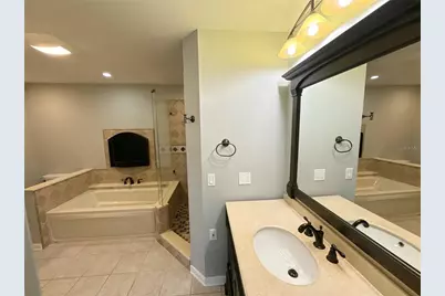 13516 Palmwood Lane, Tampa, FL 33618 - Photo 29
