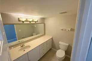 13516 Palmwood Ln, Tampa, FL 33618 - Photo 9