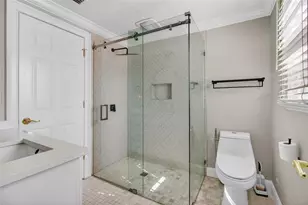 1100 Tortuga Cir NE, Saint Petersburg, FL 33702 - Photo 25