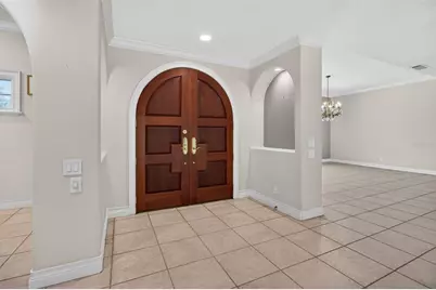 1100 Tortuga Circle NE, Saint Petersburg, FL 33702 - Photo 5