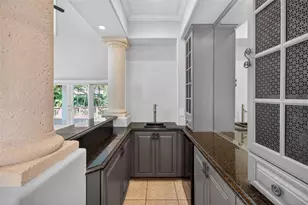 1100 Tortuga Cir NE, Saint Petersburg, FL 33702 - Photo 23