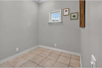 1100 Tortuga Circle NE, Saint Petersburg, FL 33702 - Photo 9