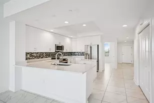 125 Island Way, Clearwater Beach, FL 33767 - Photo 17