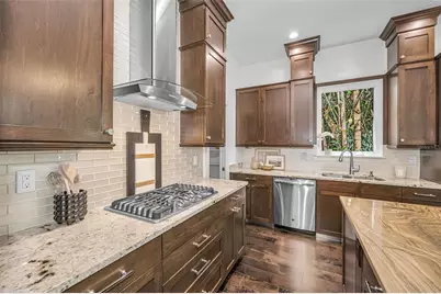 1710 Brightwaters Boulevard NE, Saint Petersburg, FL 33704 - Photo 13