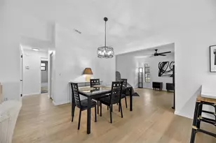 8137 English Elm Cir, Spring Hill, FL 34606 - Photo 7