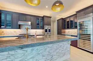 5951 Bay Dr, Gulfport, FL 33707 - Photo 11