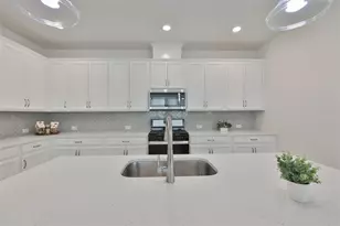 13908 Kingfisher Glen Dr, Lithia, FL 33547 - Photo 17