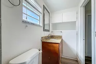 424 72nd St N, Saint Petersburg, FL 33710 - Photo 19