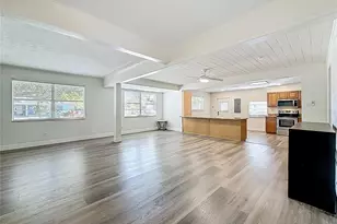 424 72nd St N, Saint Petersburg, FL 33710 - Photo 21