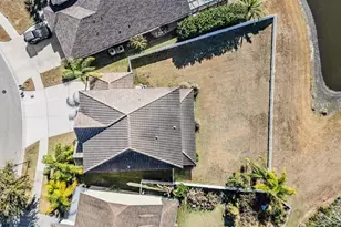 19230 Pepper Grass Dr, Tampa, FL 33647 - Photo 3