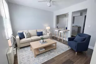 3901 6th St S, Saint Petersburg, FL 33705 - Photo 3