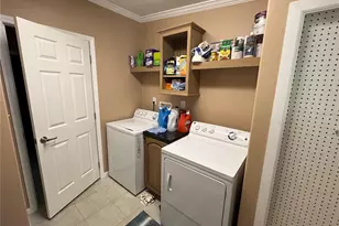 7316 Americana Dr NE, Saint Petersburg, FL 33702 - Photo 23