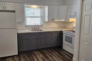 38101 10th Ave, Zephyrhills, FL 33542 - Photo 3