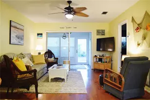 1016 Desoto Dr, Dunedin, FL 34698 - Photo 11