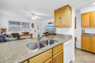 10265 Gulf Boulevard #B315, Saint Petersburg, FL 33706 - Photo 13