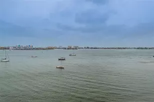 4525 Cove Cir, Saint Petersburg, FL 33708 - Photo 11