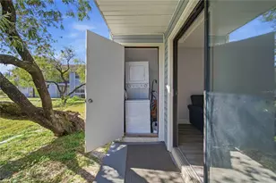 5040 Terrace Palms Cir, Tampa, FL 33617 - Photo 25