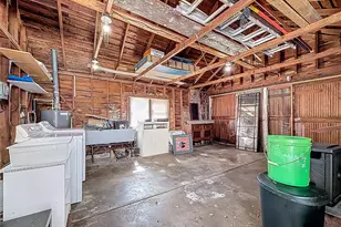 1136 12th St N, Saint Petersburg, FL 33705 - Photo 37