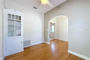 1136 12th St N, Saint Petersburg, FL 33705 - Photo 21