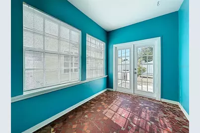 1136 12th Street N, Saint Petersburg, FL 33705 - Photo 33