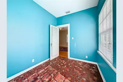 1136 12th Street N, Saint Petersburg, FL 33705 - Photo 35