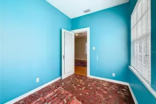 1136 12th St N, Saint Petersburg, FL 33705 - Photo 35