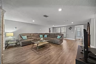 5702 Riddle Rd, Holiday, FL 34690 - Photo 23