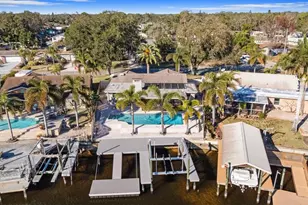 5702 Riddle Rd, Holiday, FL 34690 - Photo 37