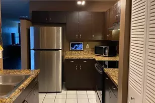 12522 Castle Hill Dr, Tampa, FL 33624 - Photo 5