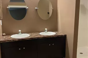 12522 Castle Hill Dr, Tampa, FL 33624 - Photo 15