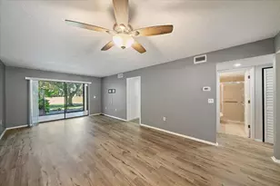 7742 Eagle Creek Dr, Sarasota, FL 34243 - Photo 3