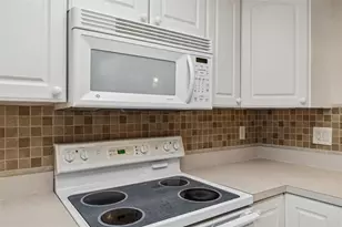 2465 Northside Dr, Clearwater, FL 33761 - Photo 7