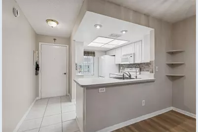 2465 Northside Drive #1502, Clearwater, FL 33761 - Photo 11