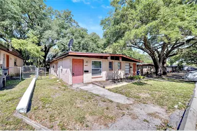 8720 N 48th Street, Tampa, FL 33617 - Photo 3