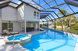 557 Venice Ln, Sarasota, FL 34242 - Photo 49