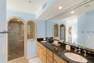 557 Venice Ln, Sarasota, FL 34242 - Photo 41