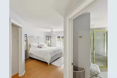 557 Venice Lane, Sarasota, FL 34242 - Photo 23