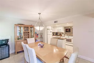 1207 E Peppertree Dr, Sarasota, FL 34242 - Photo 11