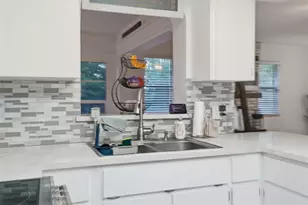 9206 Belvedere St, Spring Hill, FL 34608 - Photo 11