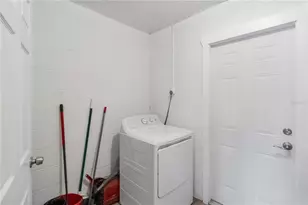 204 Circle Hill Dr, Brandon, FL 33510 - Photo 31