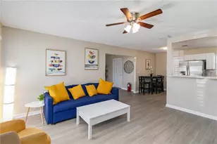 204 Circle Hill Dr, Brandon, FL 33510 - Photo 7