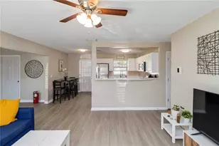 204 Circle Hill Dr, Brandon, FL 33510 - Photo 17