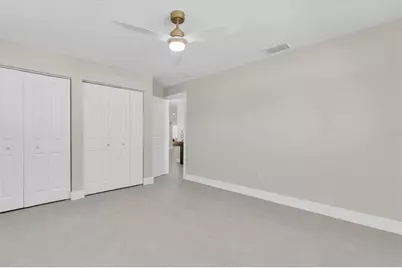 10100 Paradise Boulevard, Treasure Island, FL 33706 - Photo 23