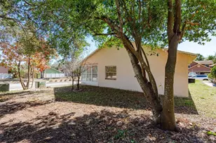 10933 Belmont Dr, New Port Richey, FL 34654 - Photo 29