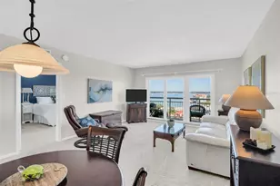 4900 Brittany Dr S, Saint Petersburg, FL 33715 - Photo 7