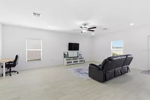 35132 Ackley Trce, Zephyrhills, FL 33541 - Photo 9