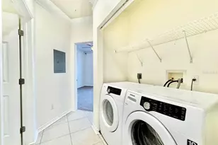 4345 Bayside Village Dr, Tampa, FL 33615 - Photo 9