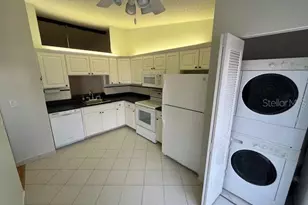 1725 Pine Ridge Way E, Palm Harbor, FL 34684 - Photo 9